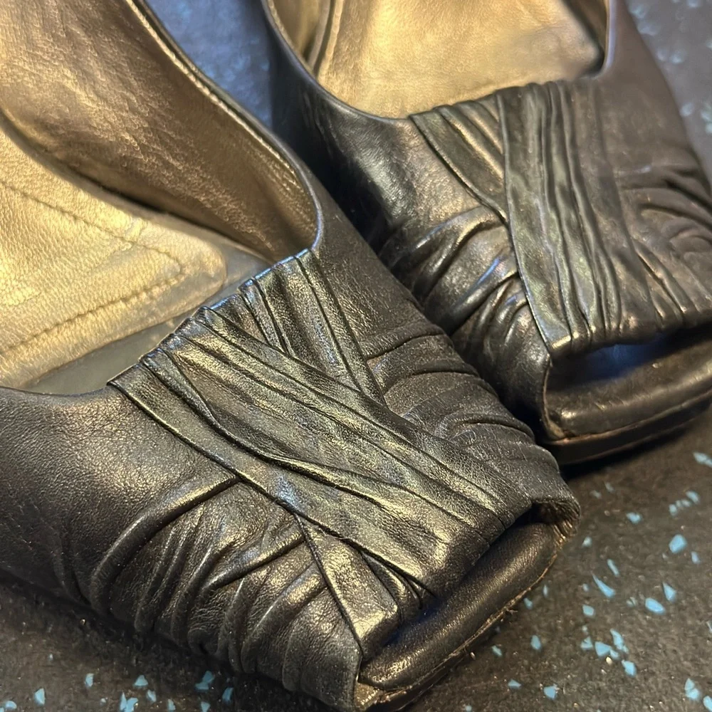 Via Spiga Black Leather Heels - Picture 4 of 11